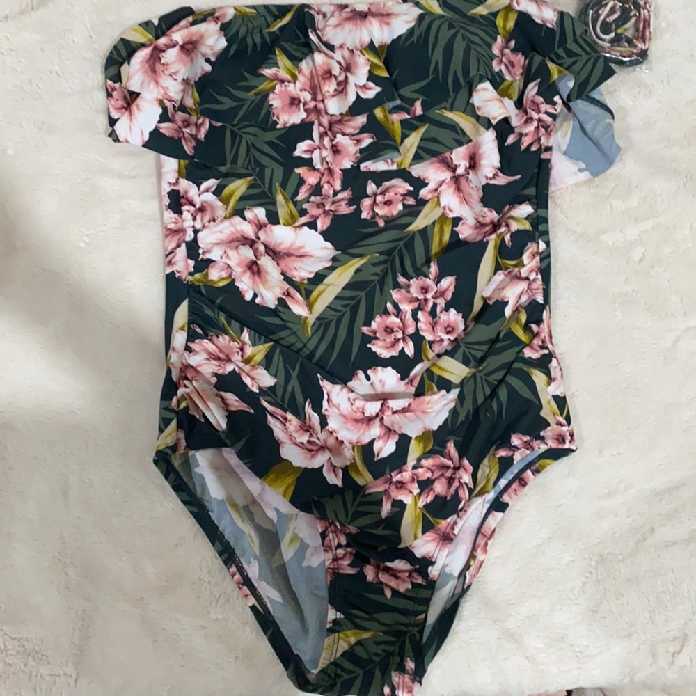 Bathing suit